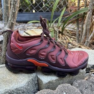 Nike Air Vapormax Plus Burnt Orange AO4550-201 Women's Size 7.5